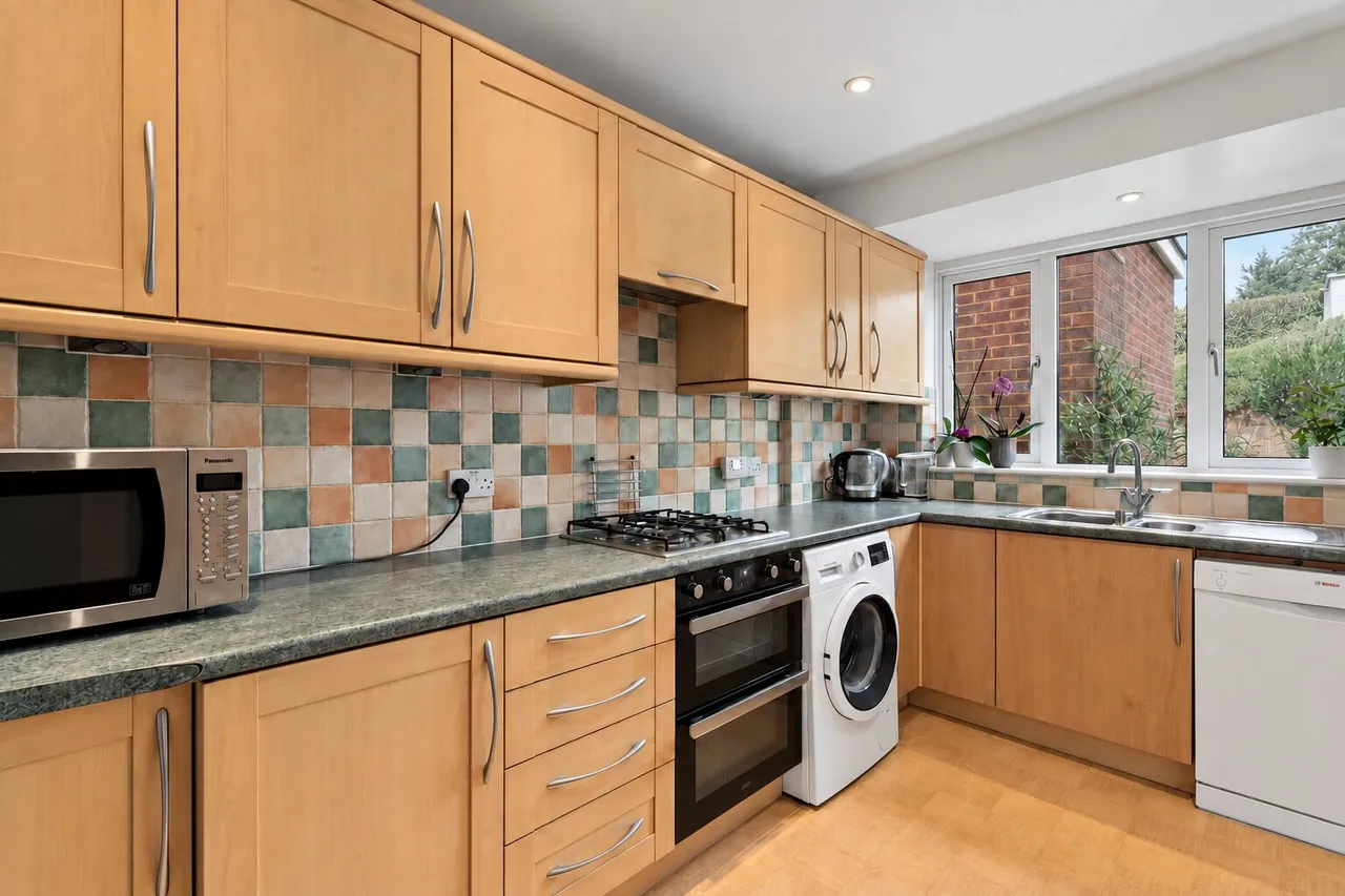 Westover Road, High Wycombe, HP13, photo 5
