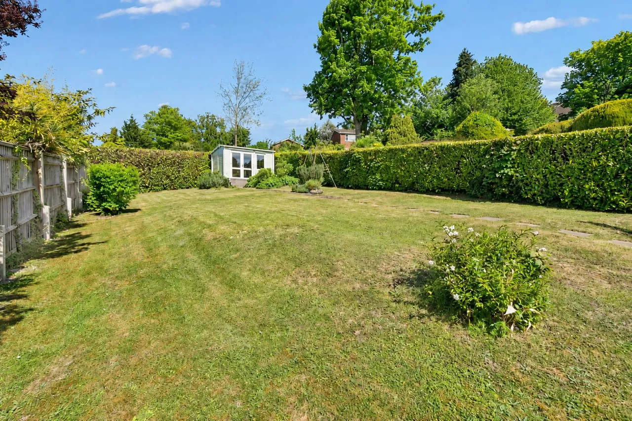 Westover Road, High Wycombe, HP13, photo 20