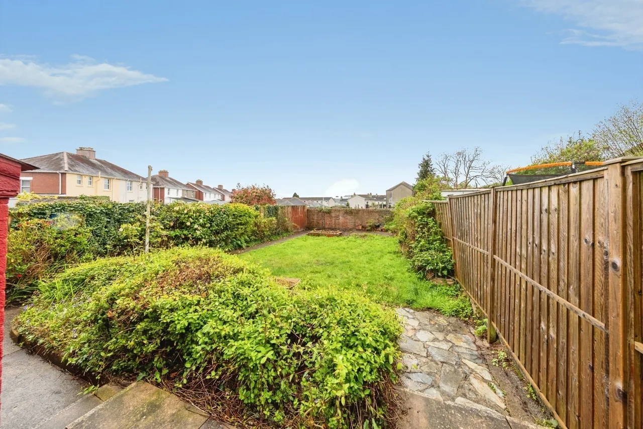 Myrddin Crescent, Carmarthen, SA31, photo 22