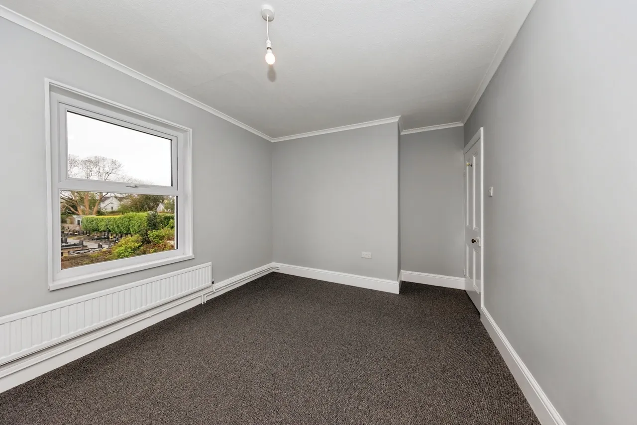 Myrddin Crescent, Carmarthen, SA31, photo 17