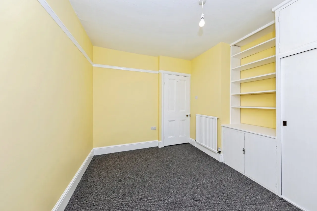 Myrddin Crescent, Carmarthen, SA31, photo 20