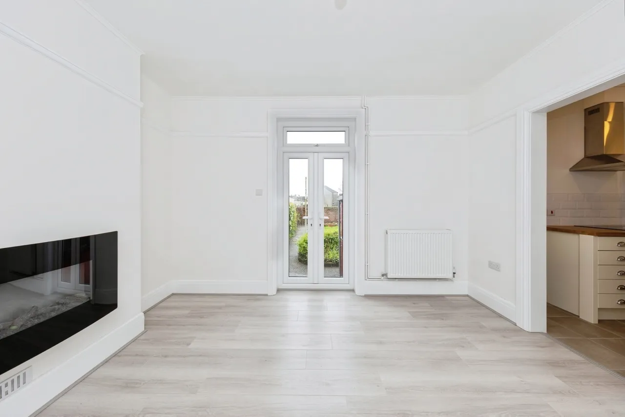Myrddin Crescent, Carmarthen, SA31, photo 9