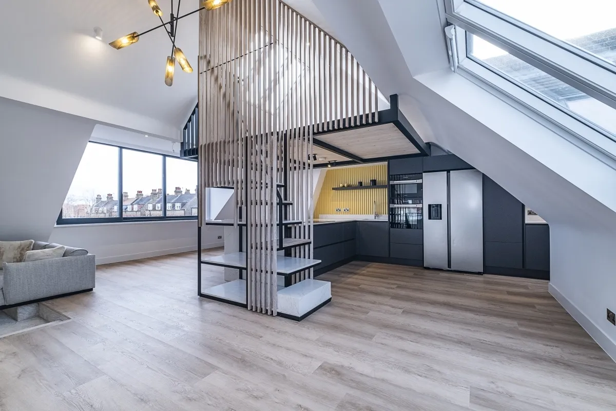 3 bed flat to rent, Luttrell Avenue, London, SW15