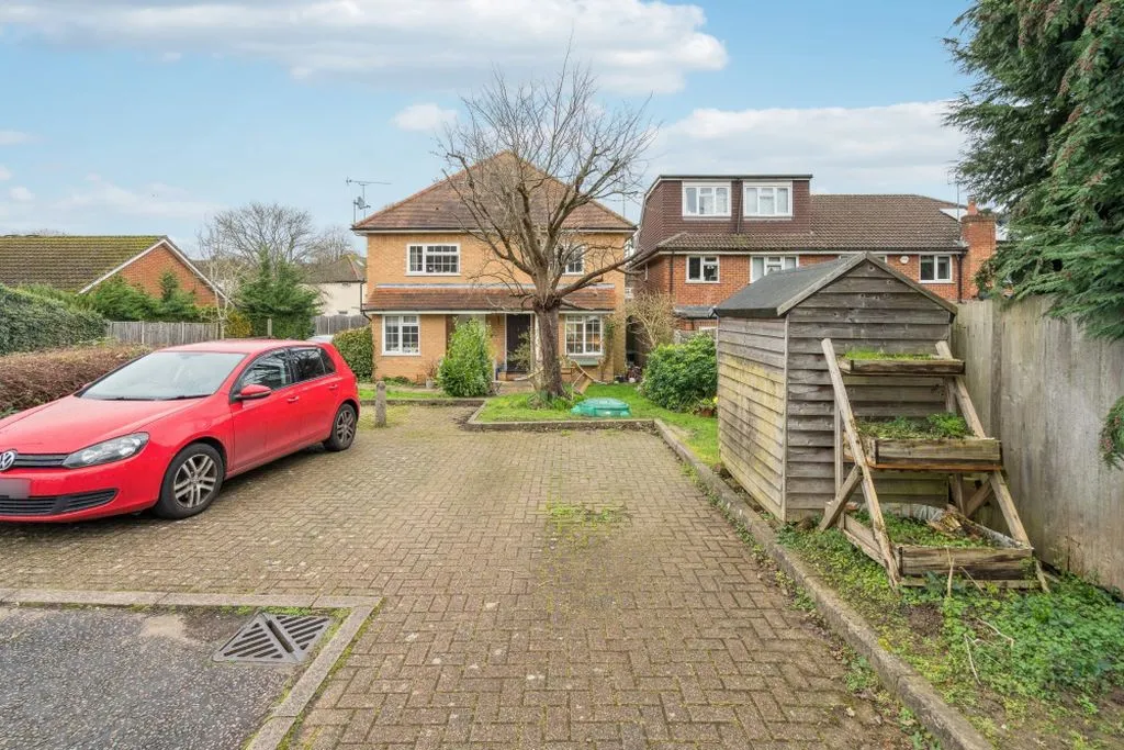 Manor Court Berwick Road, Marlow SL7 3XB, photo 6