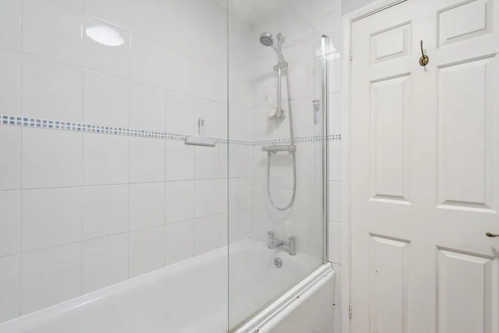 Manor Court Berwick Road, Marlow SL7 3XB, photo 5