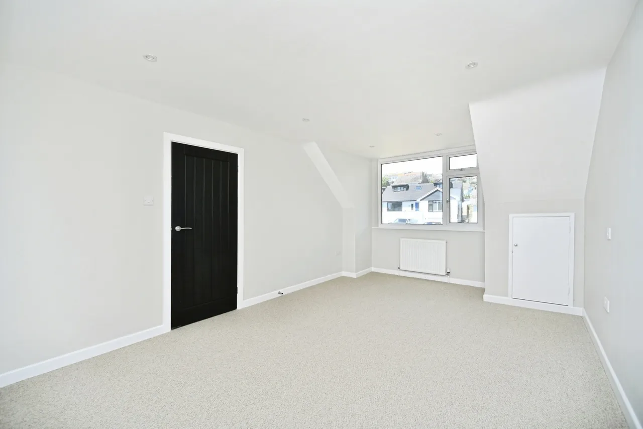 Lustrells Crescent, Saltdean, BN2, photo 23