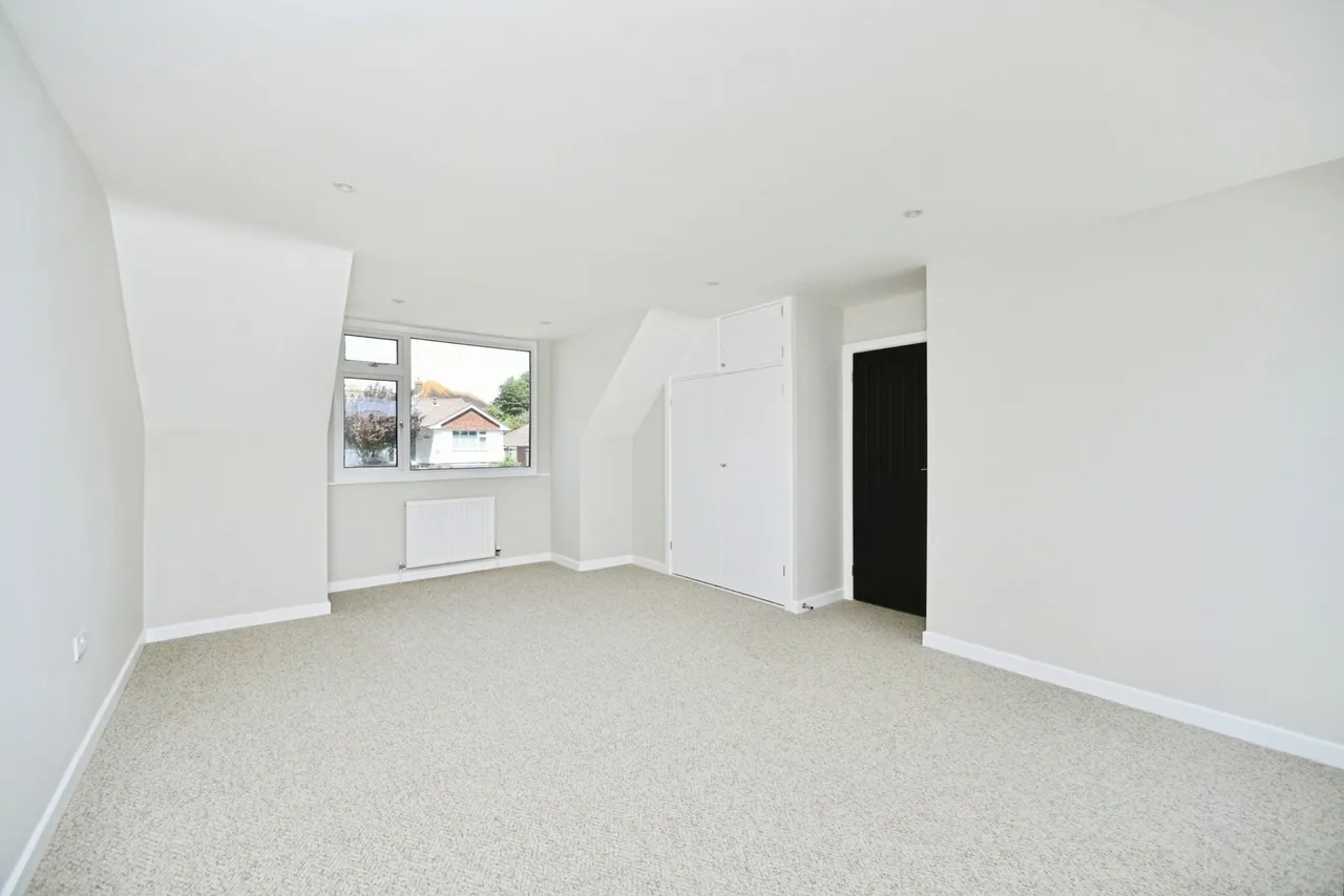 Lustrells Crescent, Saltdean, BN2, photo 21