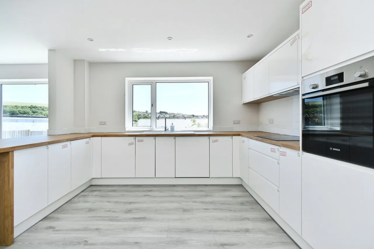 Lustrells Crescent, Saltdean, BN2, photo 12