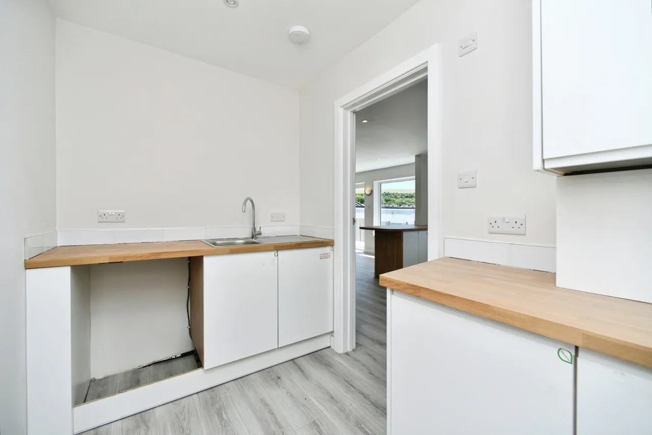 Lustrells Crescent, Saltdean, BN2, photo 16