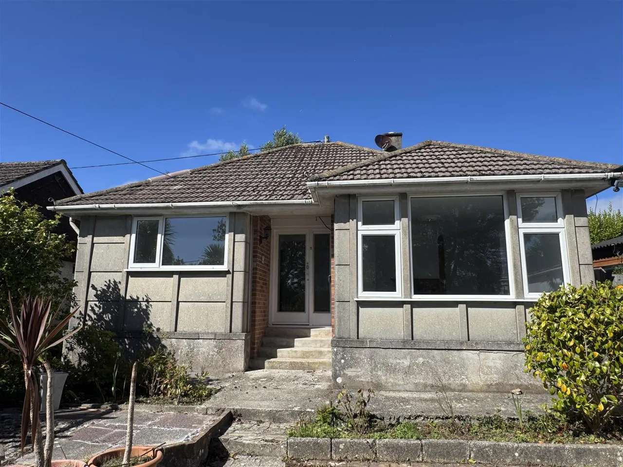 2 bed house to rent, Boscoppa Road, St. Austell