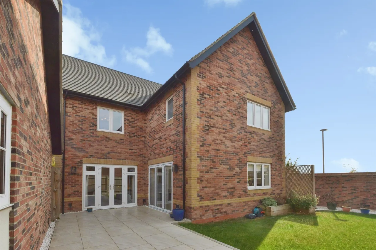 Keeves Avenue, Hanslope, MK19, photo 20