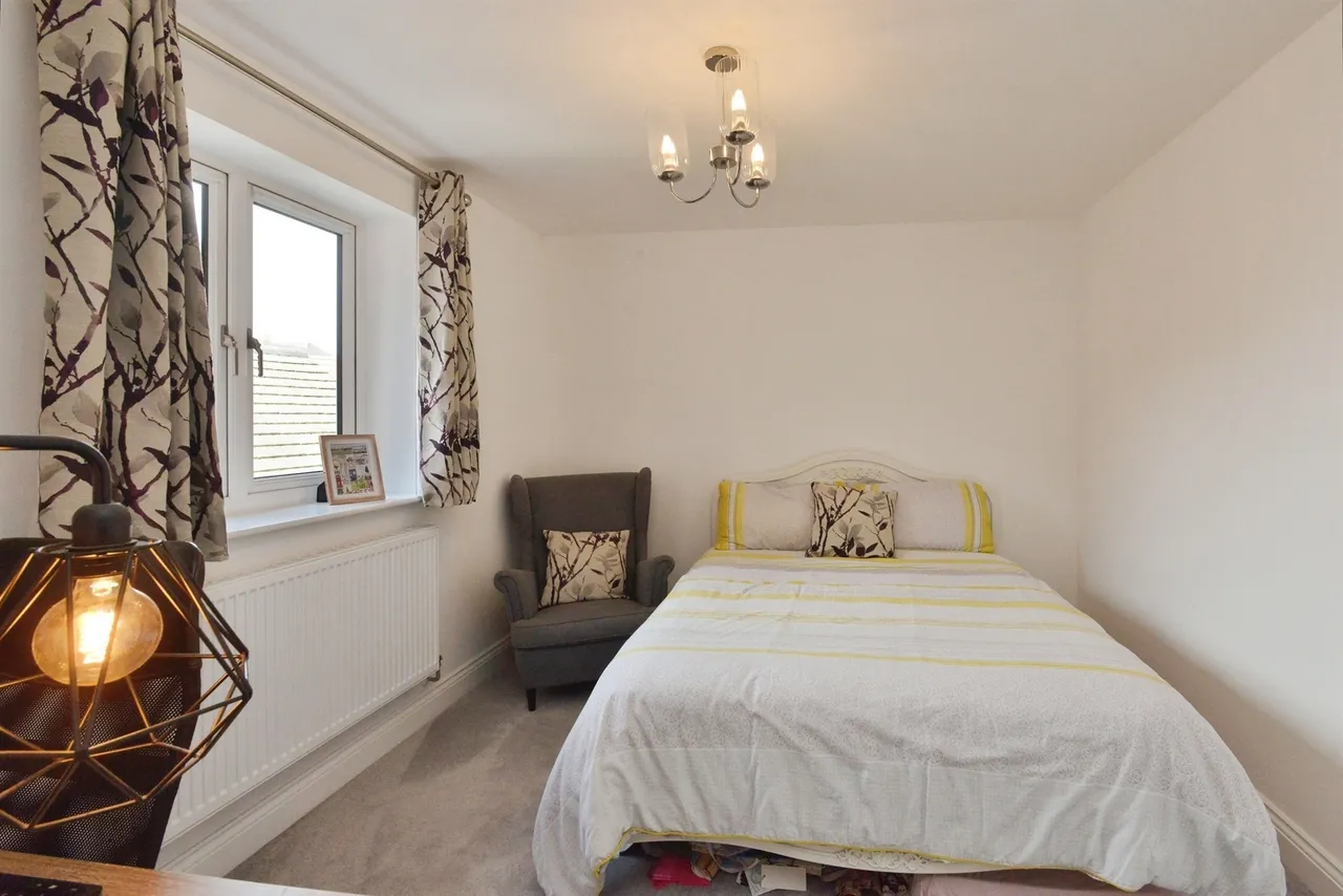 Keeves Avenue, Hanslope, MK19, photo 13