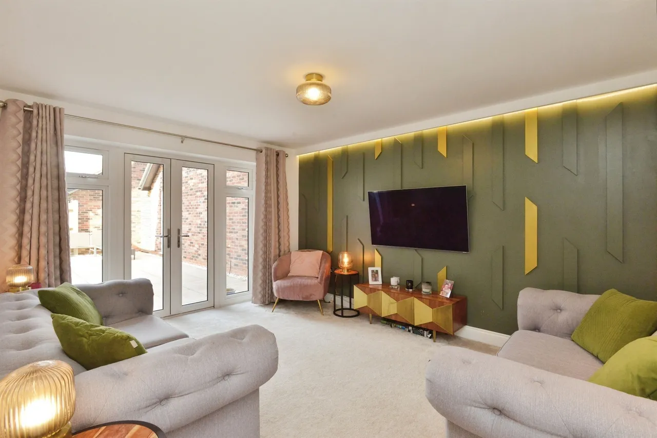 Keeves Avenue, Hanslope, MK19, photo 8