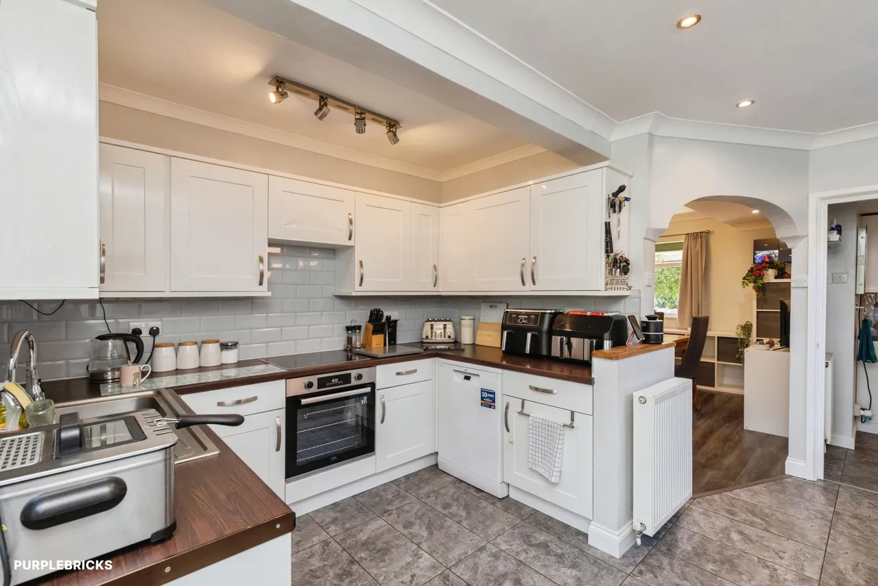 Osborne Road, Trowbridge, BA14, photo 3
