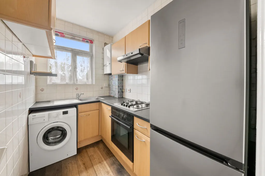 Greenford Road, Greenford, photo 9