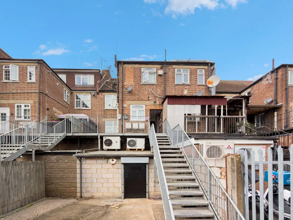 Greenford Road, Greenford, photo 12