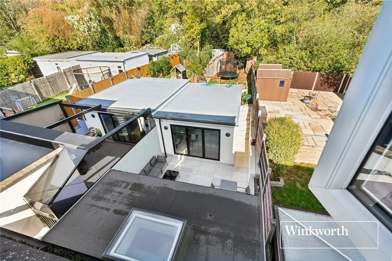 Grants Close, Mill Hill East, NW7, photo 19