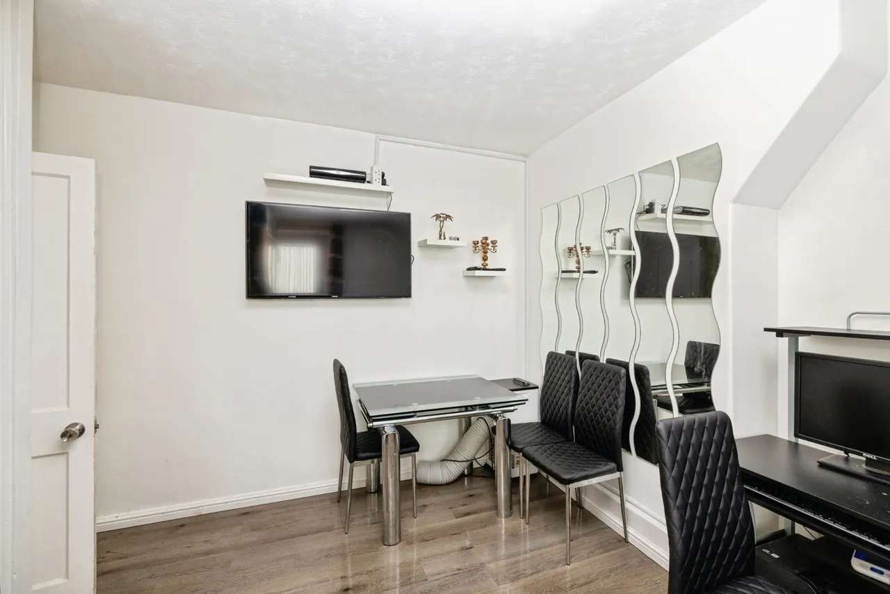 Gill Street, London, E14, photo 13