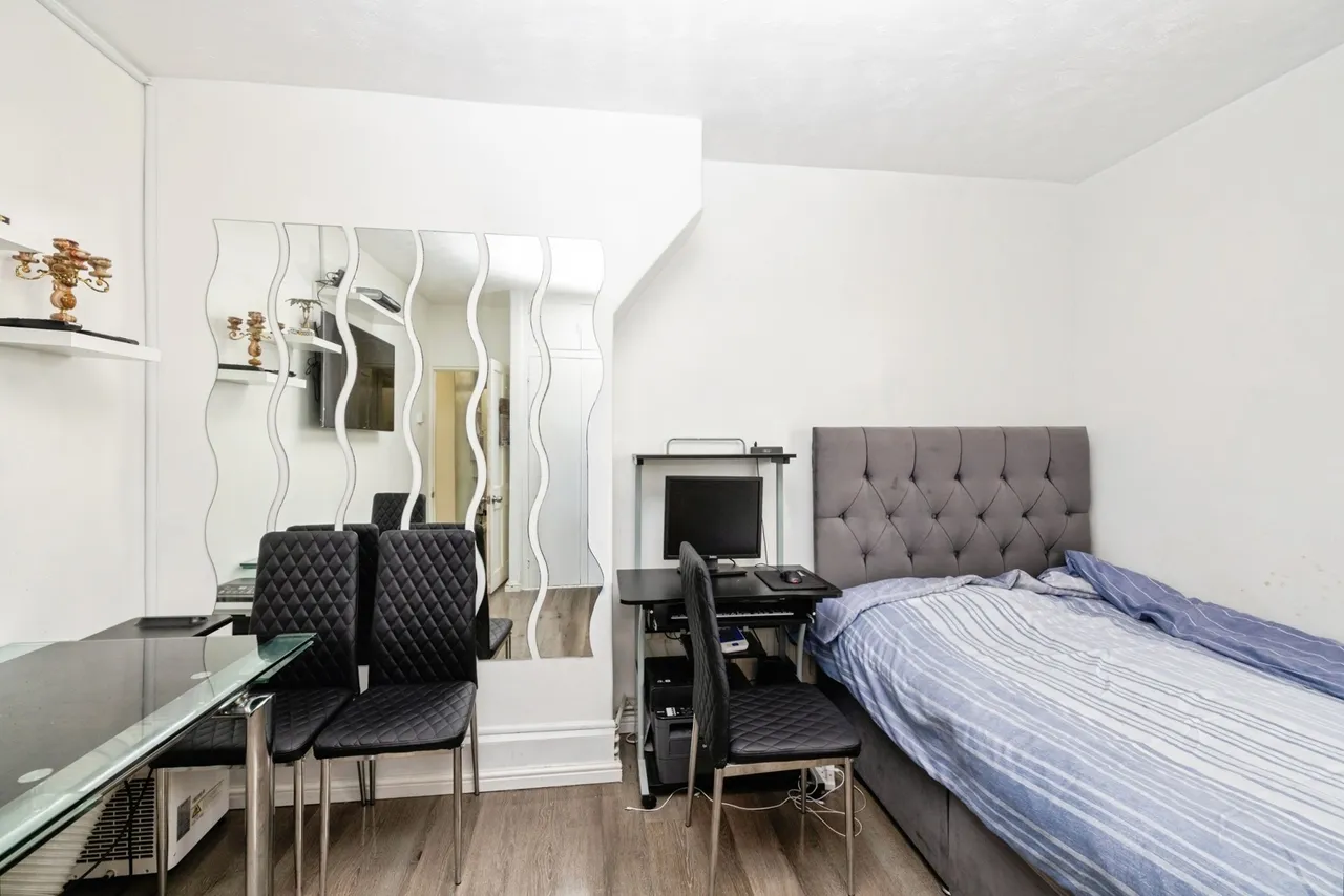 Gill Street, London, E14, photo 6