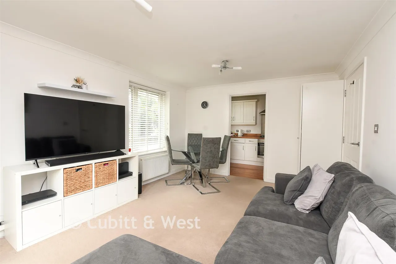 The Cedars, Reigate, RH2, photo 7