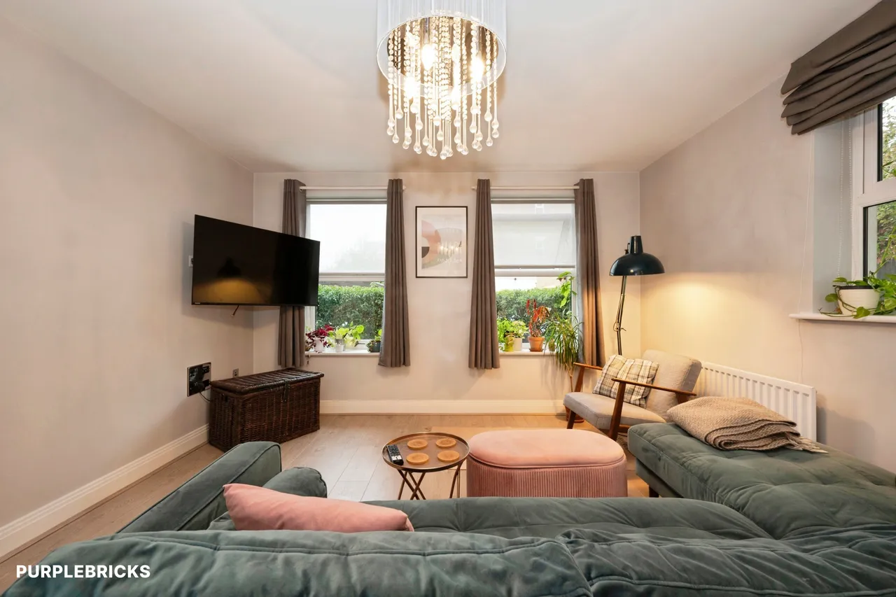 Wadham Mews, Mortlake, SW14, photo 2
