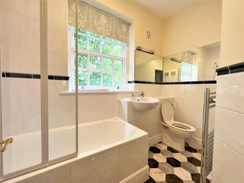 Maybury Knowle, Woking, GU22, photo 11