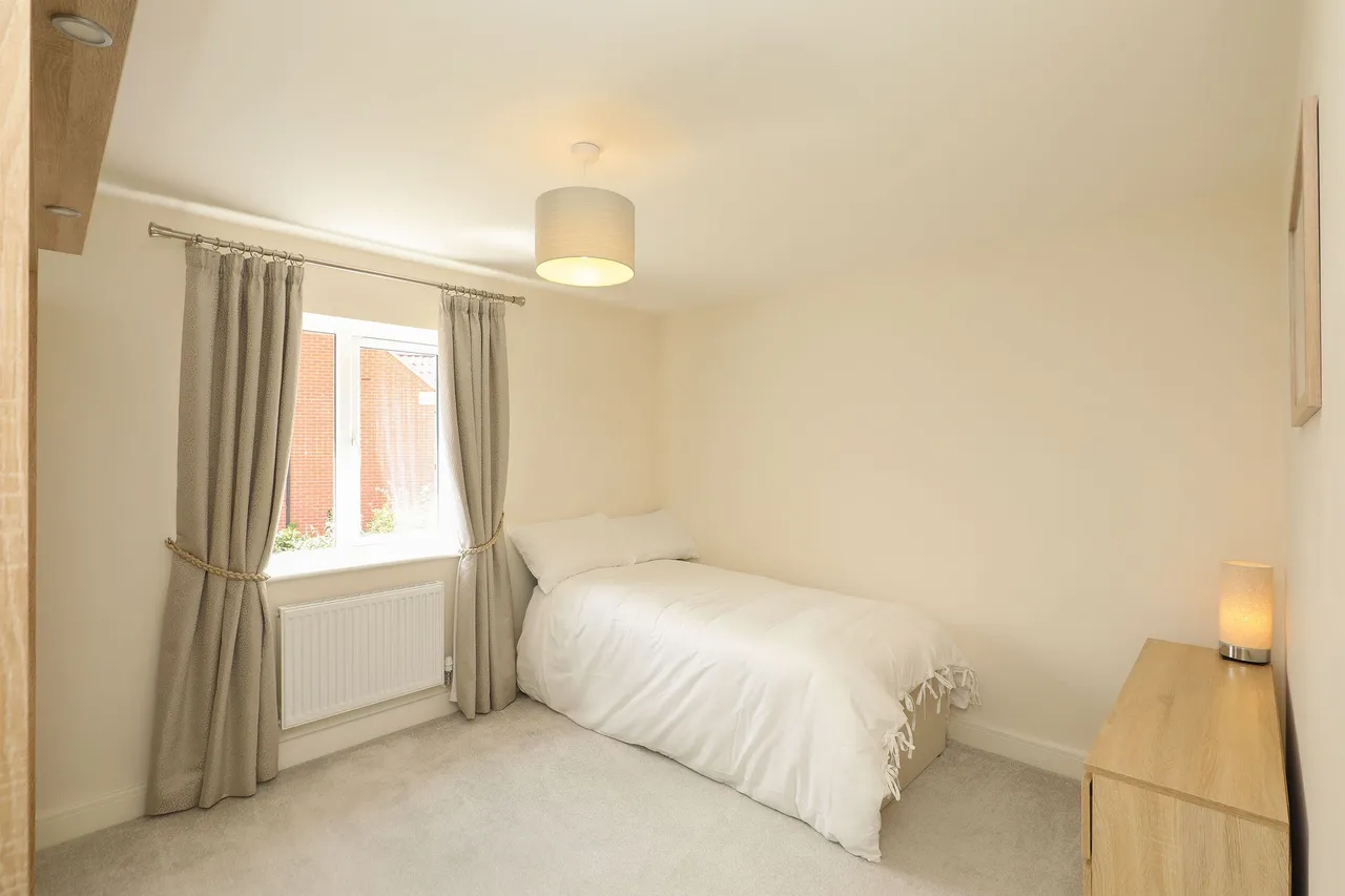 Eskdale Close, Chesterfield, S41, photo 21