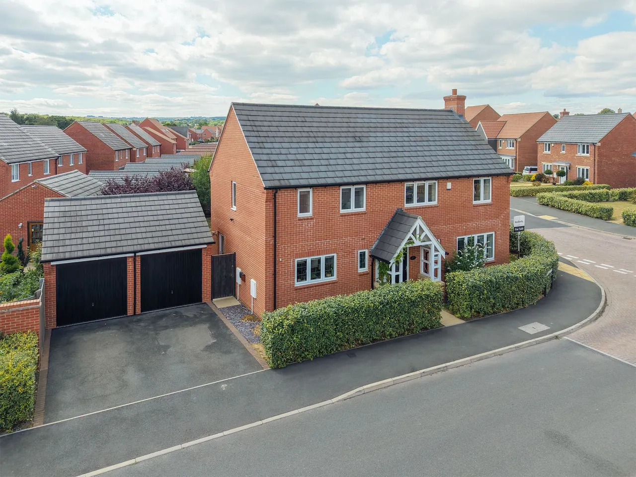4 bed house for sale, Eskdale Close, Chesterfield, S41
