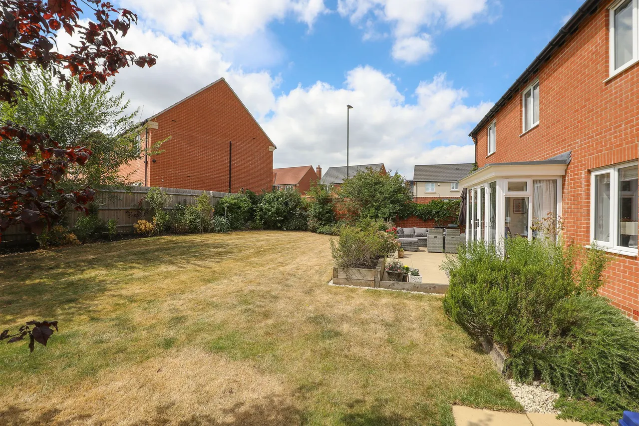 Eskdale Close, Chesterfield, S41, photo 30