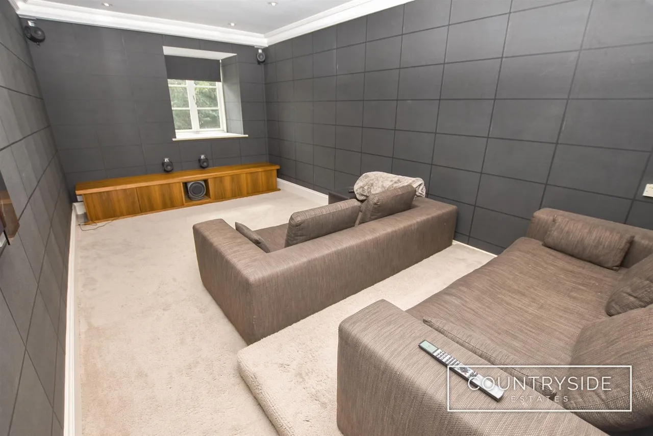 Vicarage Hill, Benfleet, photo 23