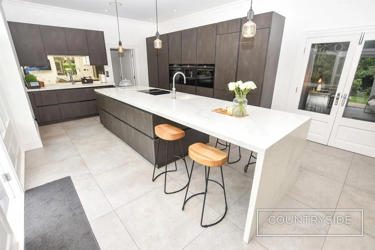 Vicarage Hill, Benfleet, photo 13