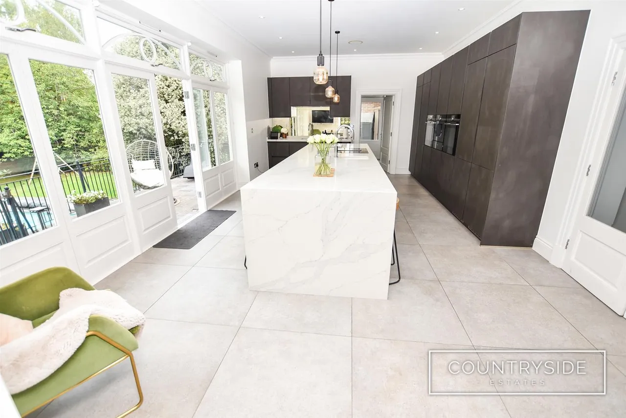 Vicarage Hill, Benfleet, photo 12