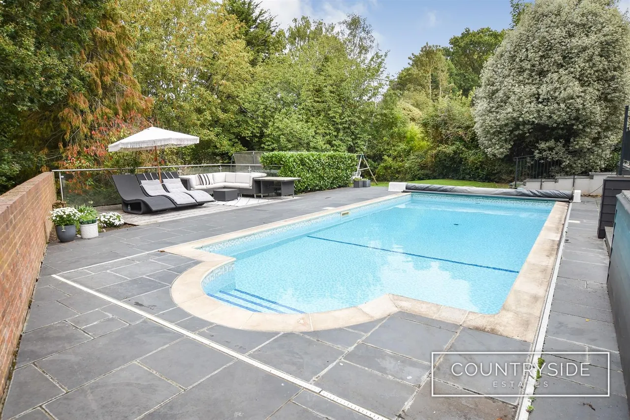 Vicarage Hill, Benfleet, photo 25