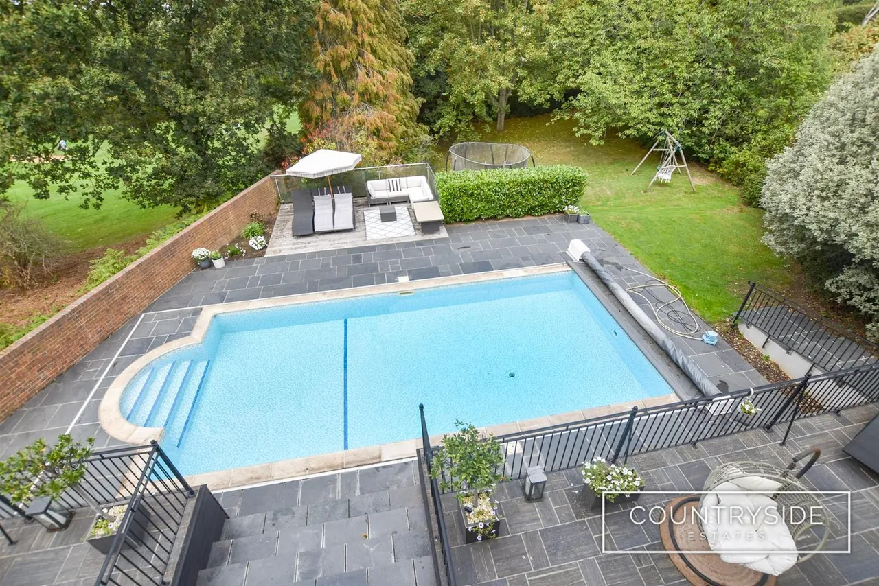 Vicarage Hill, Benfleet, photo 4