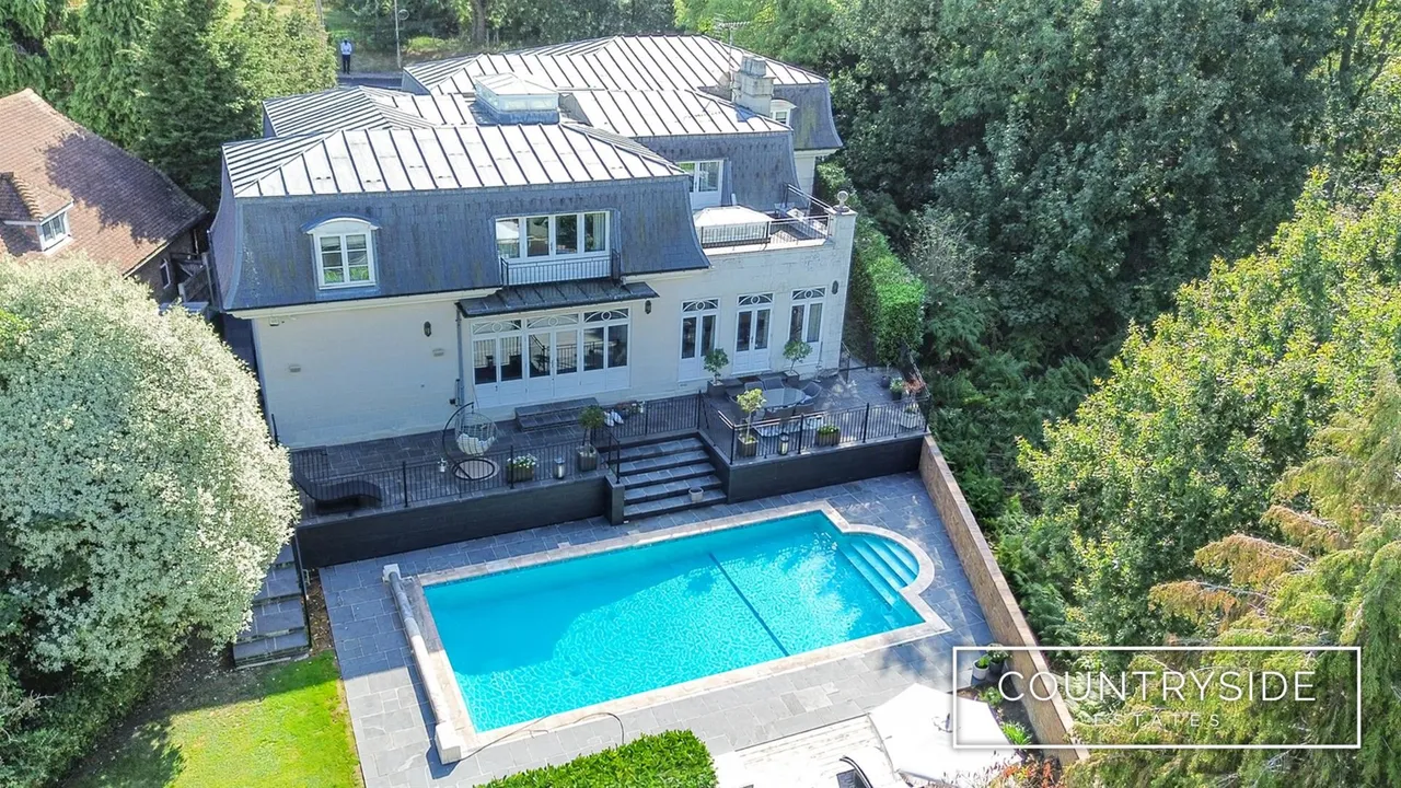Vicarage Hill, Benfleet, photo 2