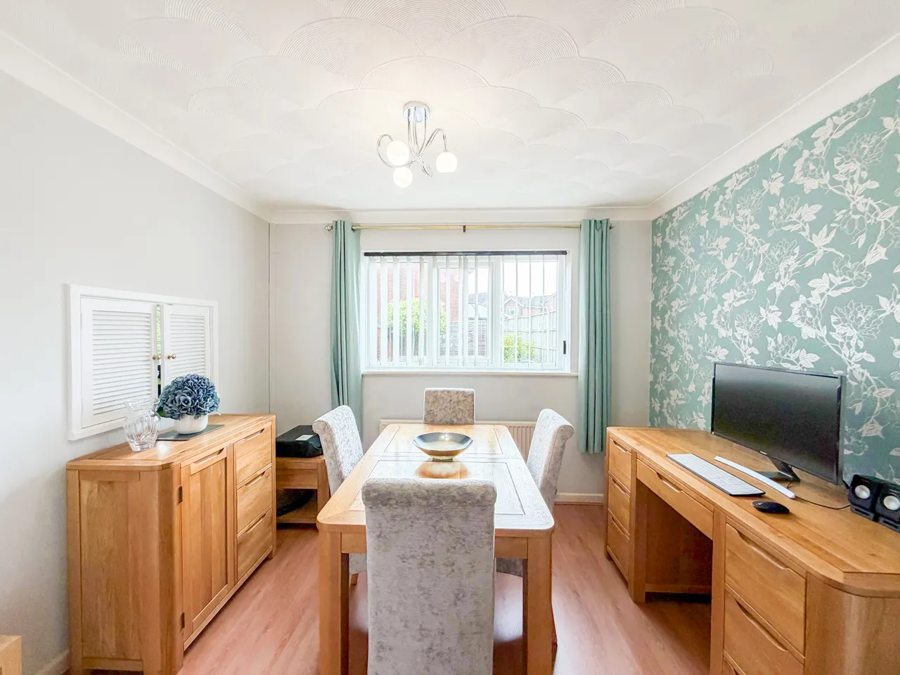22 Bowes Close, Woolfold, Bury, BL8 1UA, photo 9