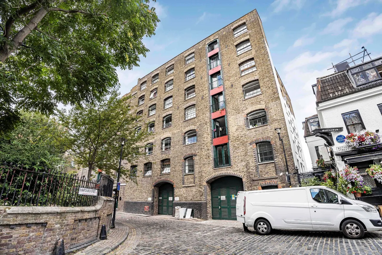 4 bed flat for sale, Rotherhithe Street, London, SE16