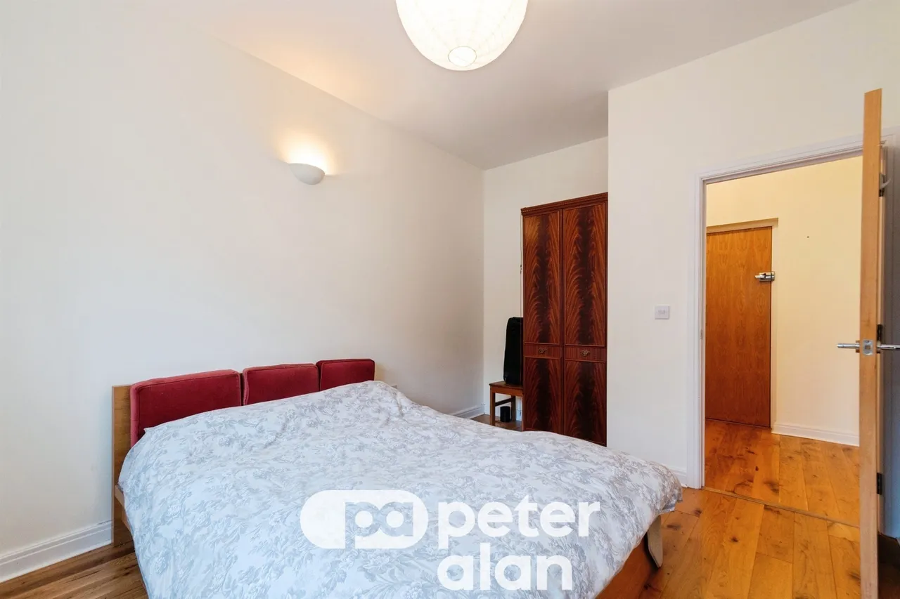 High Street, Newport, NP20, photo 8