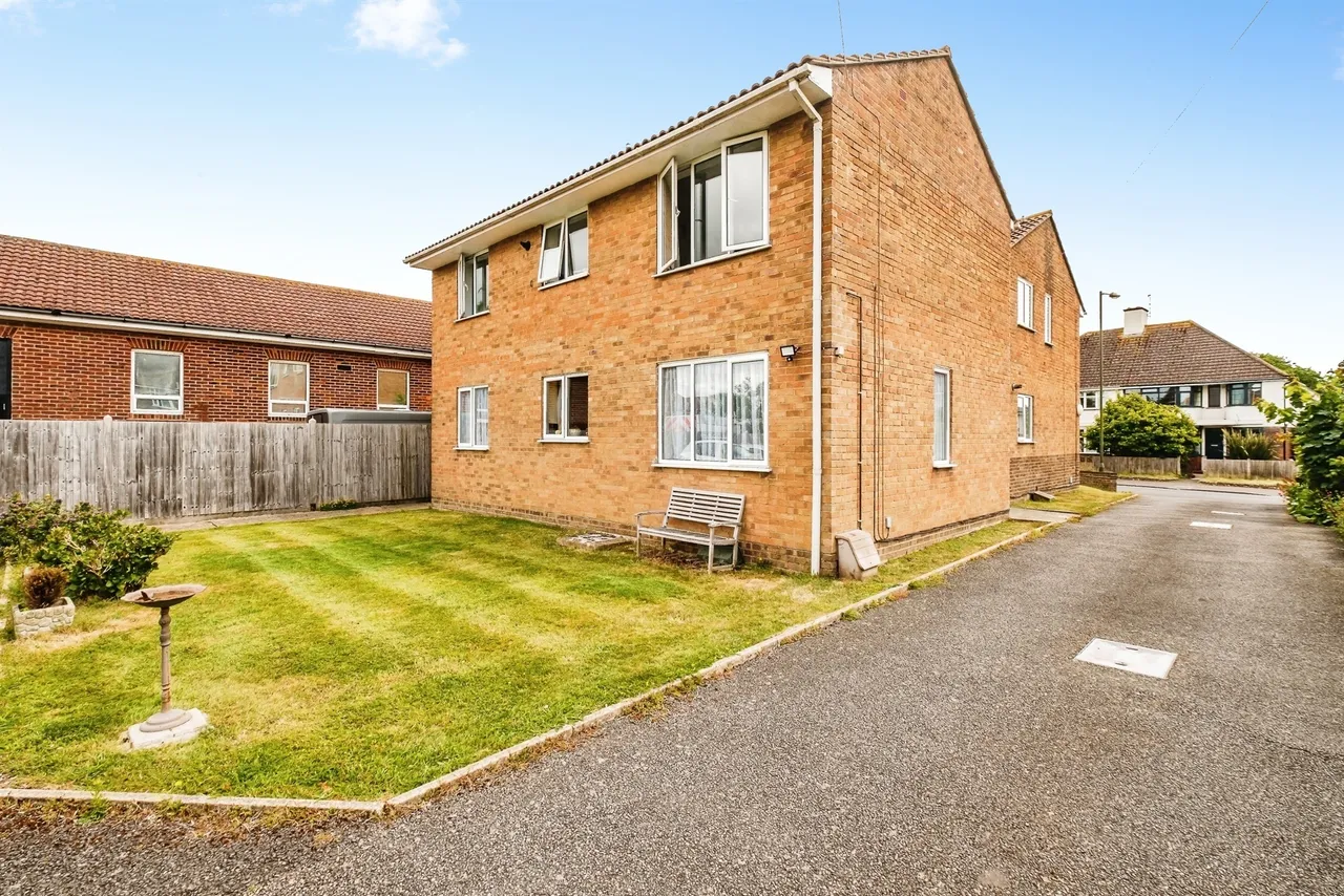 Southwick Street, Southwick, Brighton, photo 9