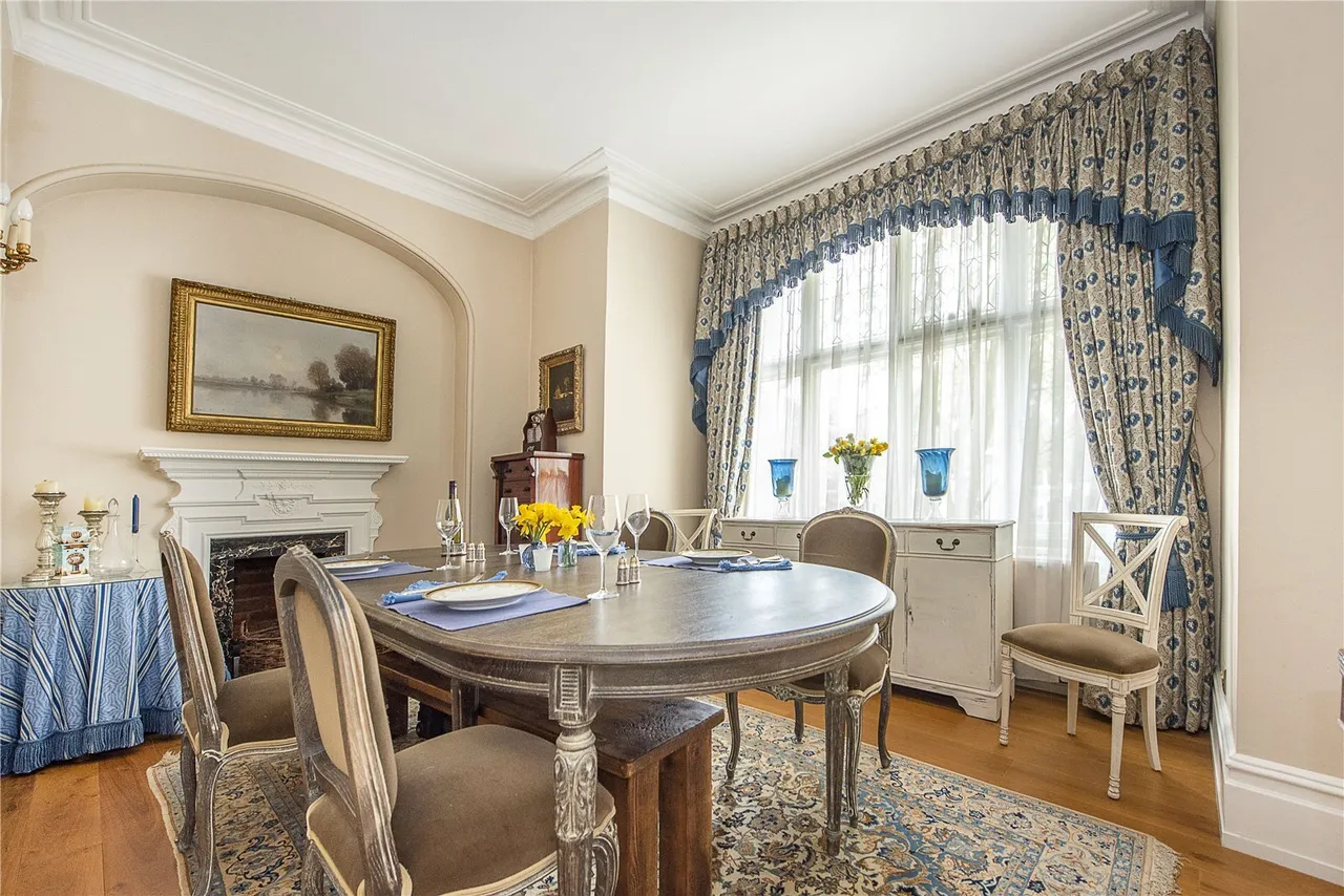 Esmond Road, London, W4, photo 3