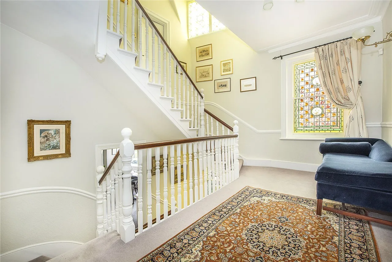 Esmond Road, London, W4, photo 12