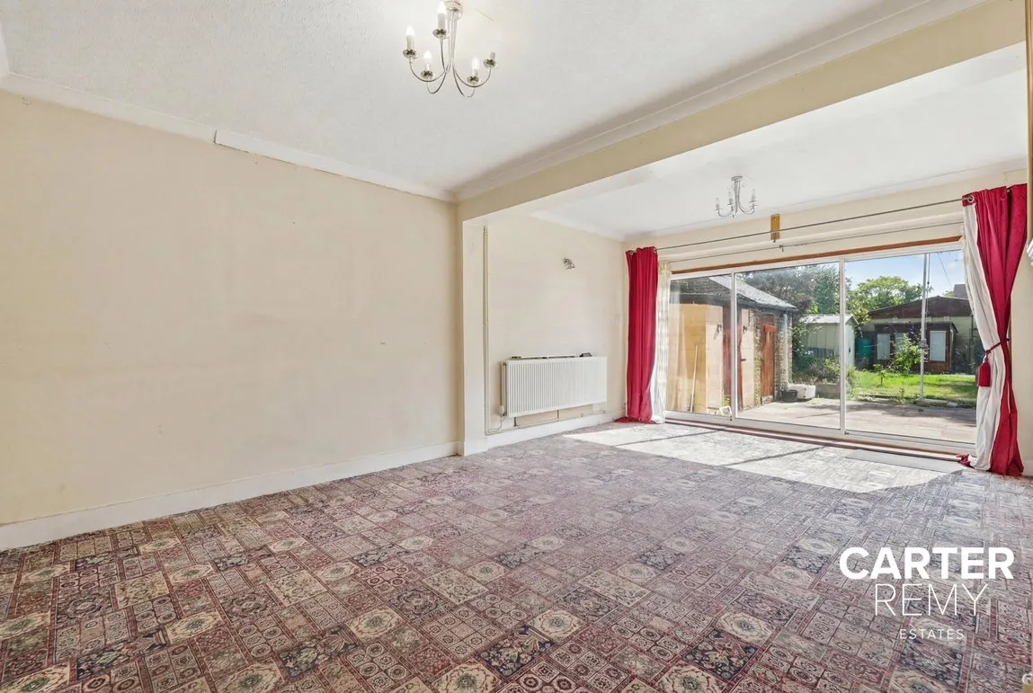 South Road, South Ockendon, RM15 6NR, photo 6