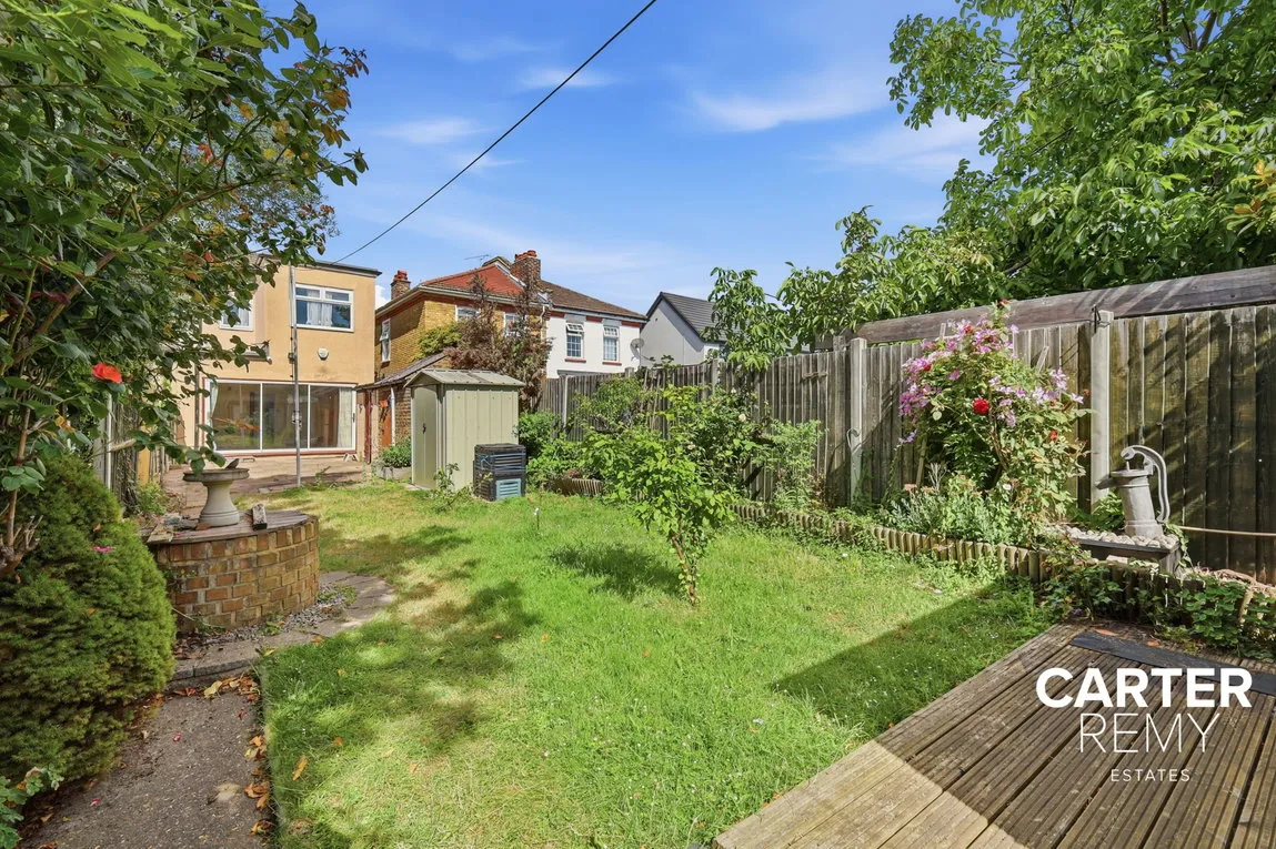South Road, South Ockendon, RM15 6NR, photo 3