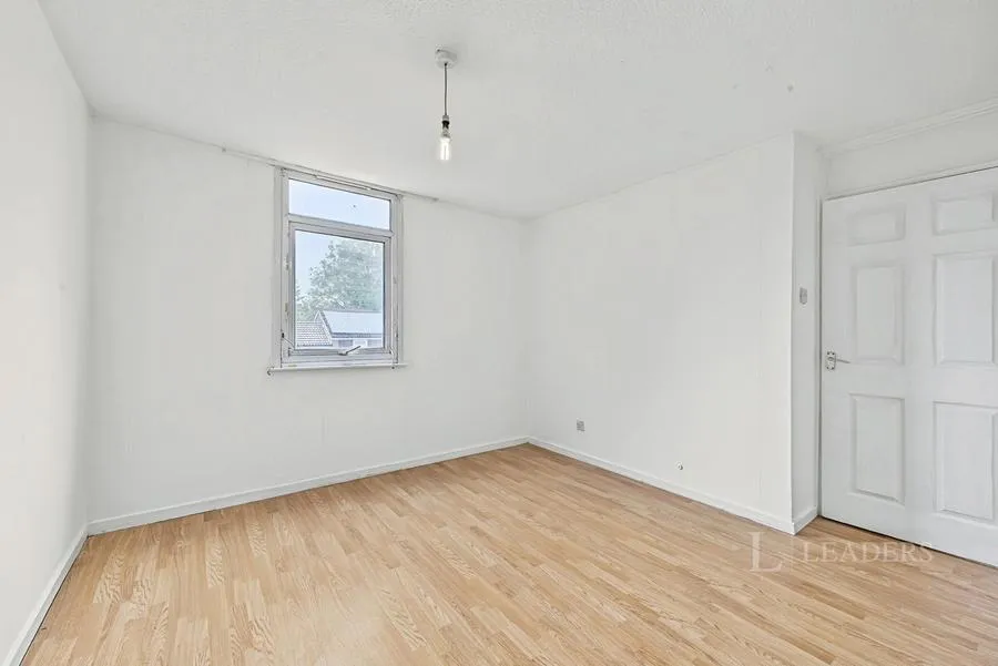 Swain Court, Northampton, NN3, photo 11
