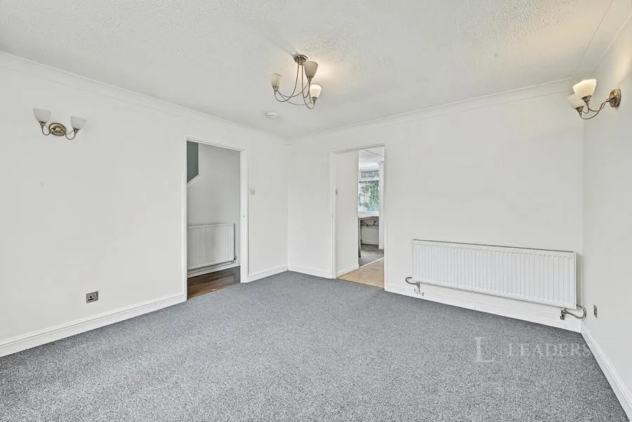 Swain Court, Northampton, NN3, photo 8