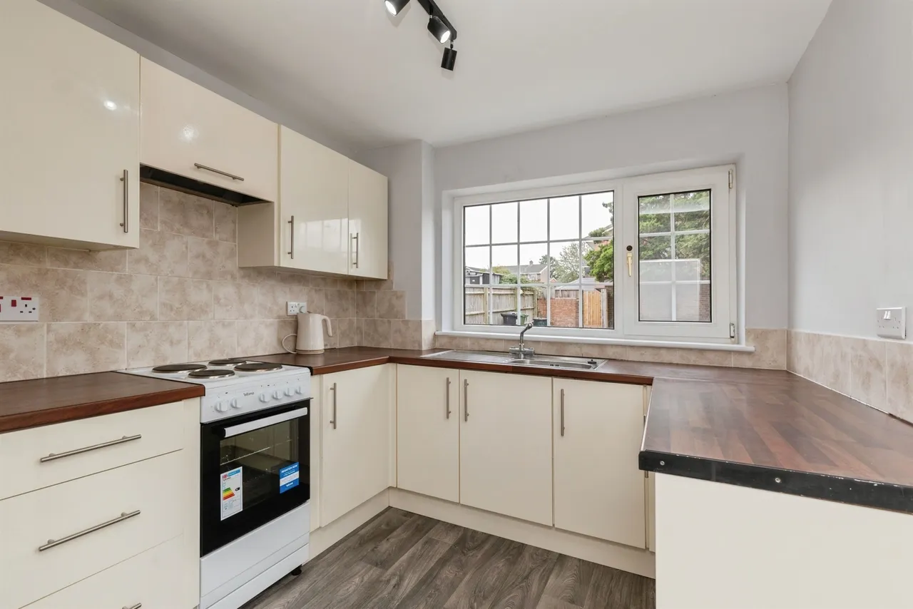 Kestrel Close, Chipping Sodbury, BS37, photo 8