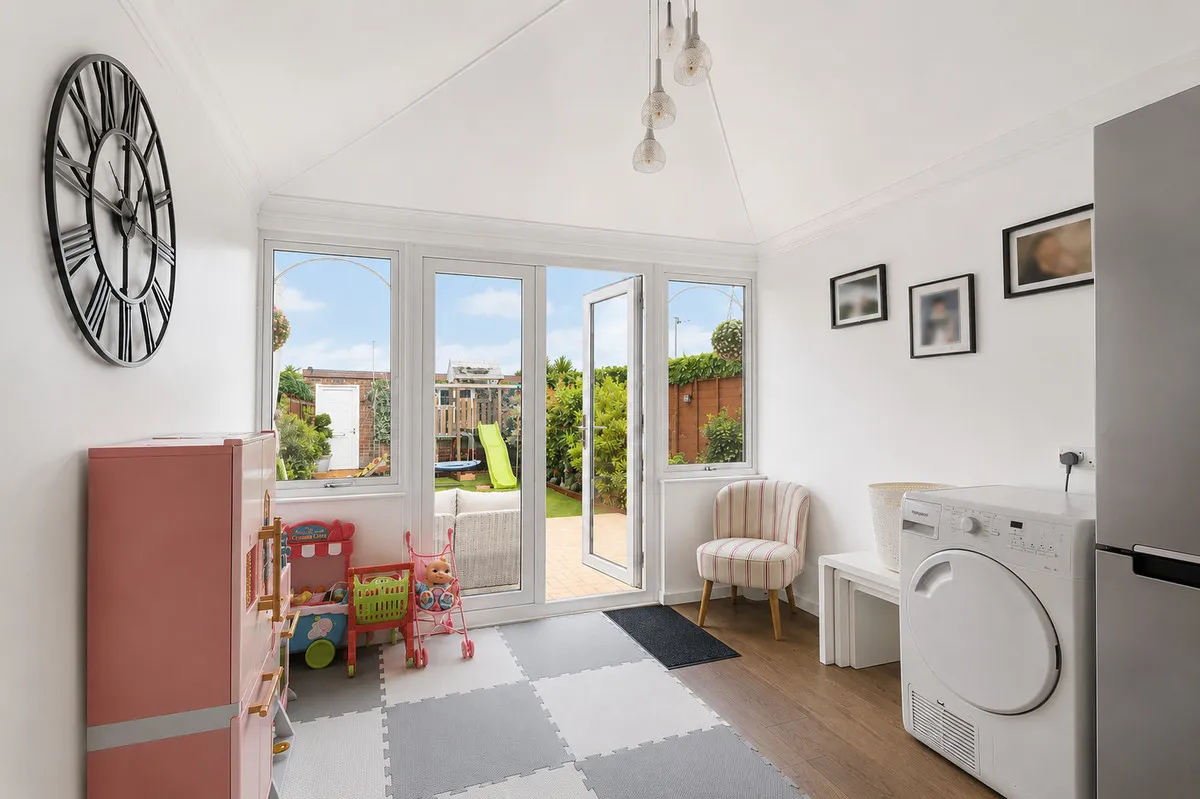 Frinton Road, Romford, RM5, photo 4
