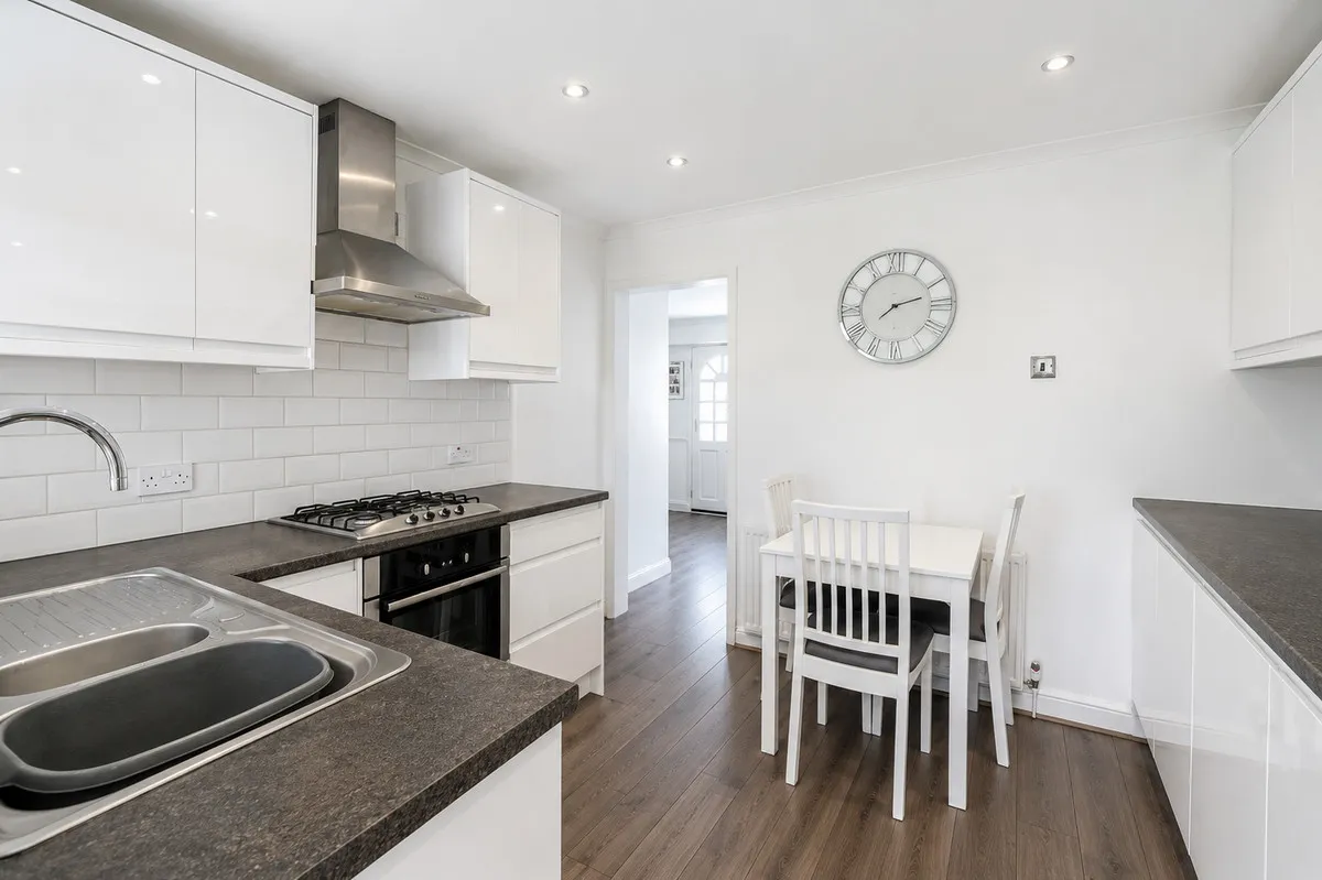 Frinton Road, Romford, RM5, photo 8