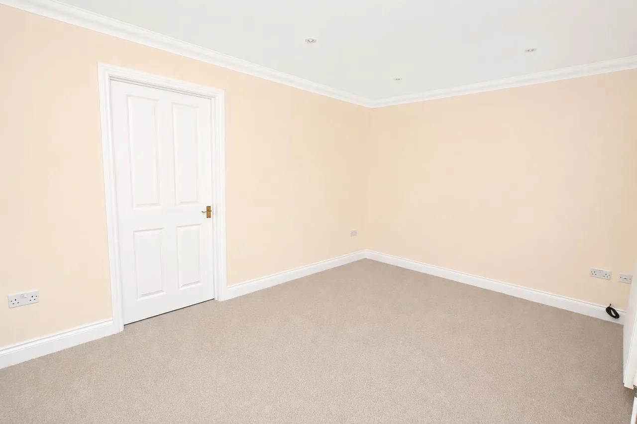 Flaxfield Road, Basingstoke, photo 5