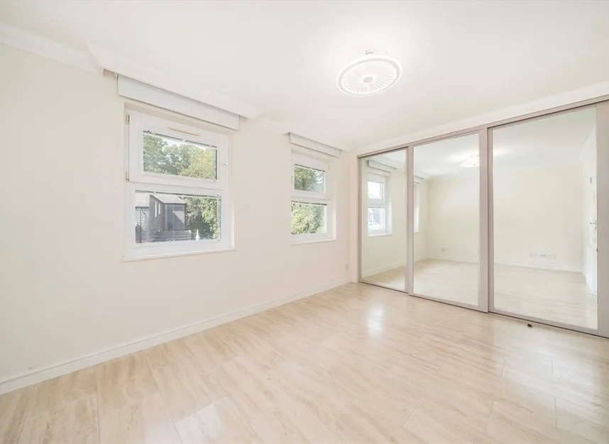 Auriol Close, Worcester Park, KT4, photo 5
